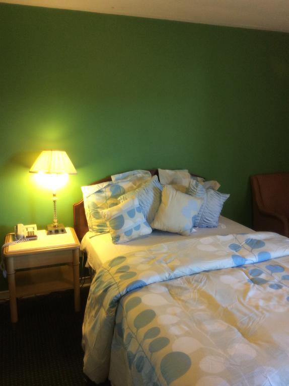 Palace Inn Motel Sarnia Ngoại thất bức ảnh